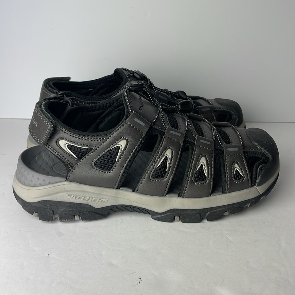 Skechers Men's Relaxed Fit Tresmen Outseen Fidherman Sandals
